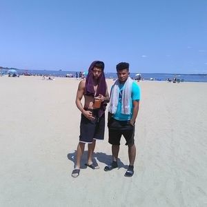 Meet your Posher, Mireya